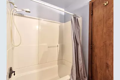 211 NE Kingwood St, McMinnville, OR 97128 - Photo 20