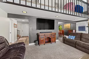 1617 Oak St, North Bend, OR 97459 - Photo 6