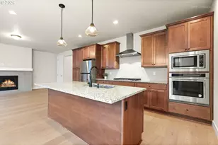 11678 NW Kearney St, Portland, OR 97229 - Photo 10
