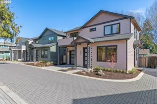 6902 SE Brooklyn St, Portland, OR 97206 - Photo 2