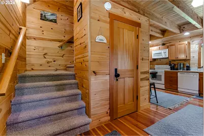 56483 McKenzie Hwy, McKenzie Bridge, OR 97413 - Photo 8