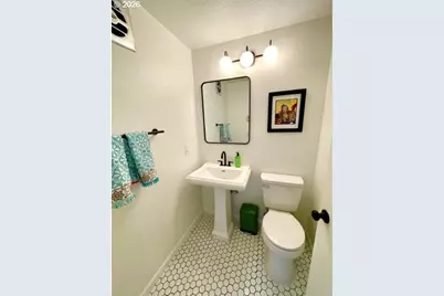 1520 W 28th Pl, Eugene, OR 97405 - Photo 16