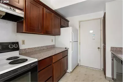 3909 SW Wilbard St, Portland, OR 97219 - Photo 12