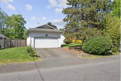 3909 SW Wilbard St, Portland, OR 97219 - Photo 2