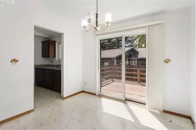 3909 SW Wilbard St, Portland, OR 97219 - Photo 10