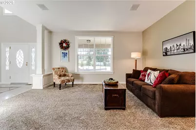39125 Easton Ln, Springfield, OR 97478 - Photo 8