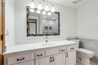 1105 SW 10th Dr, Gresham, OR 97080 - Photo 26