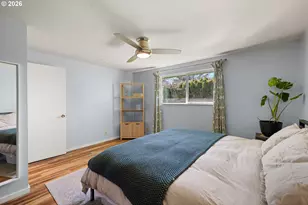 992 Candlelight Dr, Eugene, OR 97402 - Photo 24