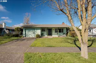 992 Candlelight Dr, Eugene, OR 97402 - Photo 1