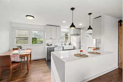 715 SW 27th St, Pendleton, OR 97801 - Photo 10