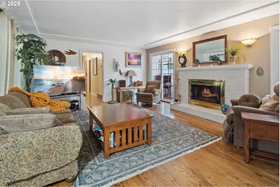 13085 SW 124th Ave, Tigard, OR 97223 - Photo 8