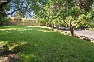 13085 SW 124th Ave, Tigard, OR 97223 - Photo 28