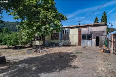 1313 N Old Pacific Hwy, Myrtle Creek, OR 97457 - Photo 30