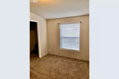 1415 S Bertelsen Rd #143, Eugene, OR 97402 - Photo 12