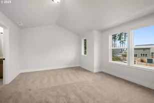 4655 SE Steelhead Ct, Hillsboro, OR 97123 - Photo 12