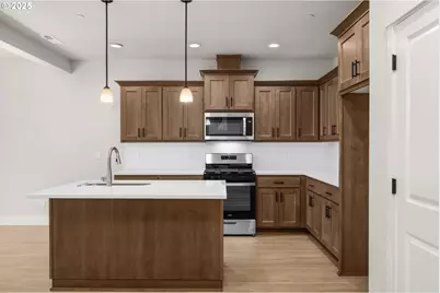 4655 SE Steelhead Ct, Hillsboro, OR 97123 - Photo 6