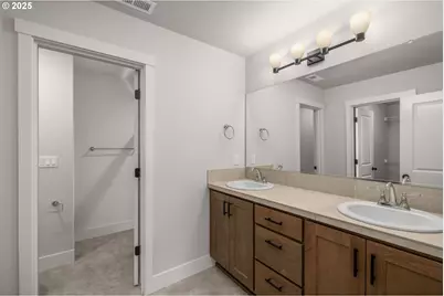 4655 SE Steelhead Ct, Hillsboro, OR 97123 - Photo 14