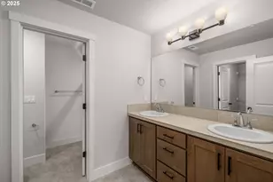 4655 SE Steelhead Ct, Hillsboro, OR 97123 - Photo 14