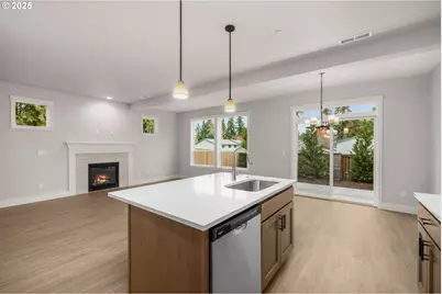 4655 SE Steelhead Ct, Hillsboro, OR 97123 - Photo 10