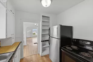 923 S 7th St, Coos Bay, OR 97420 - Photo 12