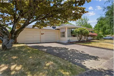 10810 NE San Rafael St, Portland, OR 97220 - Photo 2