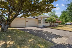 10810 NE San Rafael St, Portland, OR 97220 - Photo 2