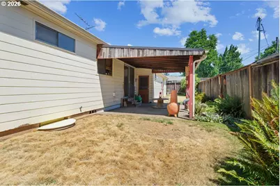 10810 NE San Rafael St, Portland, OR 97220 - Photo 26