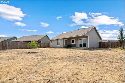 205 Cartwright Ave, Umatilla, OR 97882 - Photo 24