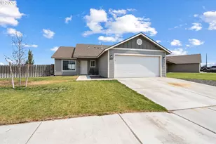 205 Cartwright Ave, Umatilla, OR 97882 - Photo 1