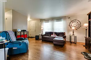 2350 N Terry St, Eugene, OR 97402 - Photo 6