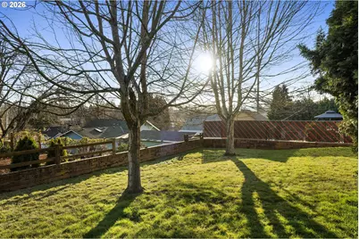 4026 SE Washington St, Milwaukie, OR 97222 - Photo 36