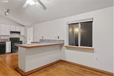 1594 N Hemlock St, Coquille, OR 97423 - Photo 10