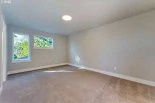 43 NE 87th Ave, Portland, OR 97220 - Photo 24