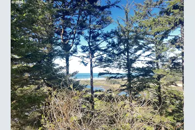 28687 Brooks Rd, Gold Beach, OR 97444 - Photo 2