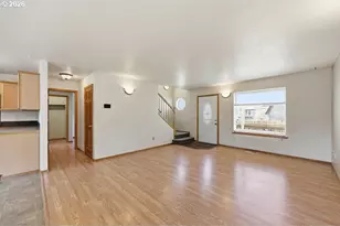 196 S 72nd St, Springfield, OR 97478 - Photo 6