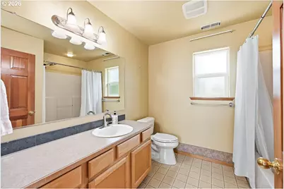 196 S 72nd St, Springfield, OR 97478 - Photo 22