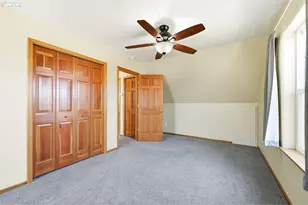 196 S 72nd St, Springfield, OR 97478 - Photo 14