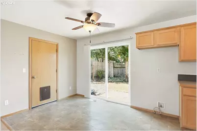 196 S 72nd St, Springfield, OR 97478 - Photo 12