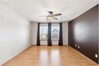 196 S 72nd St, Springfield, OR 97478 - Photo 16