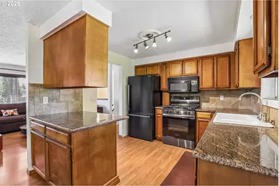 10015 NW 17th Ave, Vancouver, WA 98685 - Photo 10