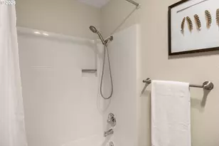 8332 SW Davies Ct, Portland, OR 97223 - Photo 22