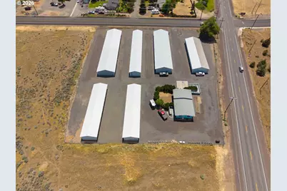 476 SW J St, Madras, OR 97741 - Photo 20