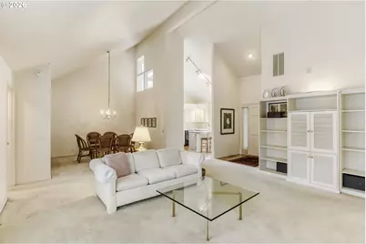 7325 SW Lakeside Dr, Wilsonville, OR 97070 - Photo 8