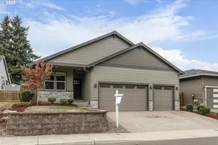 1099 NE Regan Hill Loop, Estacada, OR 97023 - Photo 2