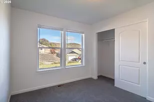 246 Palmdale Ave, Roseburg, OR 97471 - Photo 22