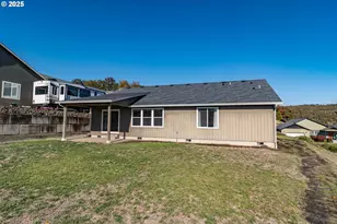 246 Palmdale Ave, Roseburg, OR 97471 - Photo 32