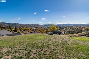 246 Palmdale Ave, Roseburg, OR 97471 - Photo 34