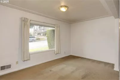 3030 Doughton St, Salem, OR 97302 - Photo 4