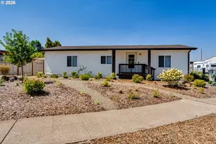 2226 32nd St, Springfield, OR 97477 - Photo 2
