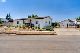 2226 32nd St, Springfield, OR 97477 - Photo 1